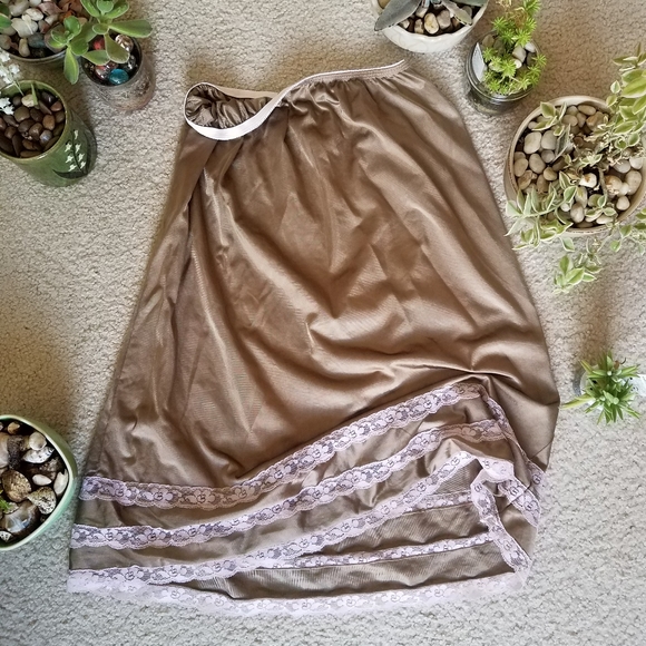 Vintage Other - 🔴SOLD🔴 Vintage hand dyed half slip